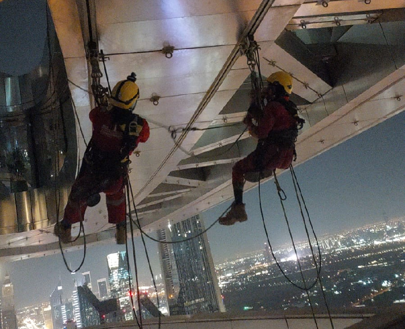 Anchor-bolt-pulout-test-by-Rope-Access