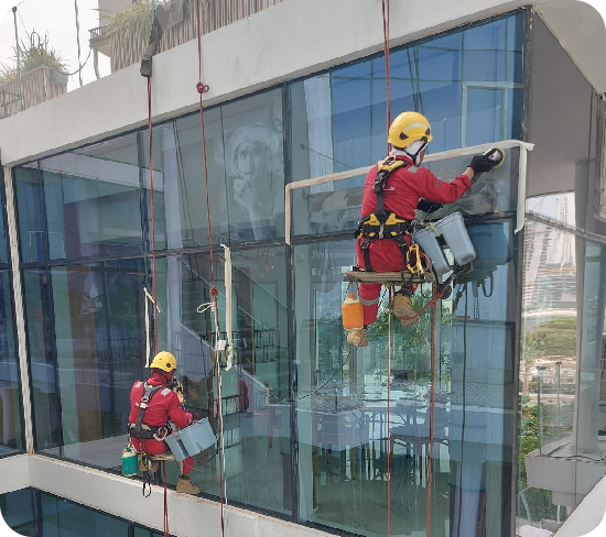 Glass-Scratch-Removal-&-Restoration-Services-in-UAE